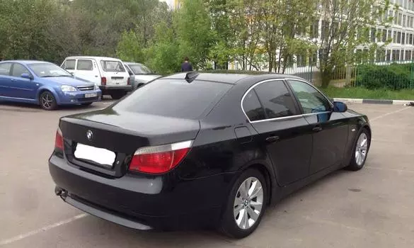 Автомобиль BMW 5er V (E60/E61) 2 фотография